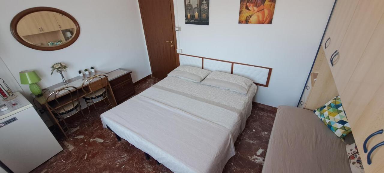 Le Terrazze Hotell Ferrara Exteriör bild