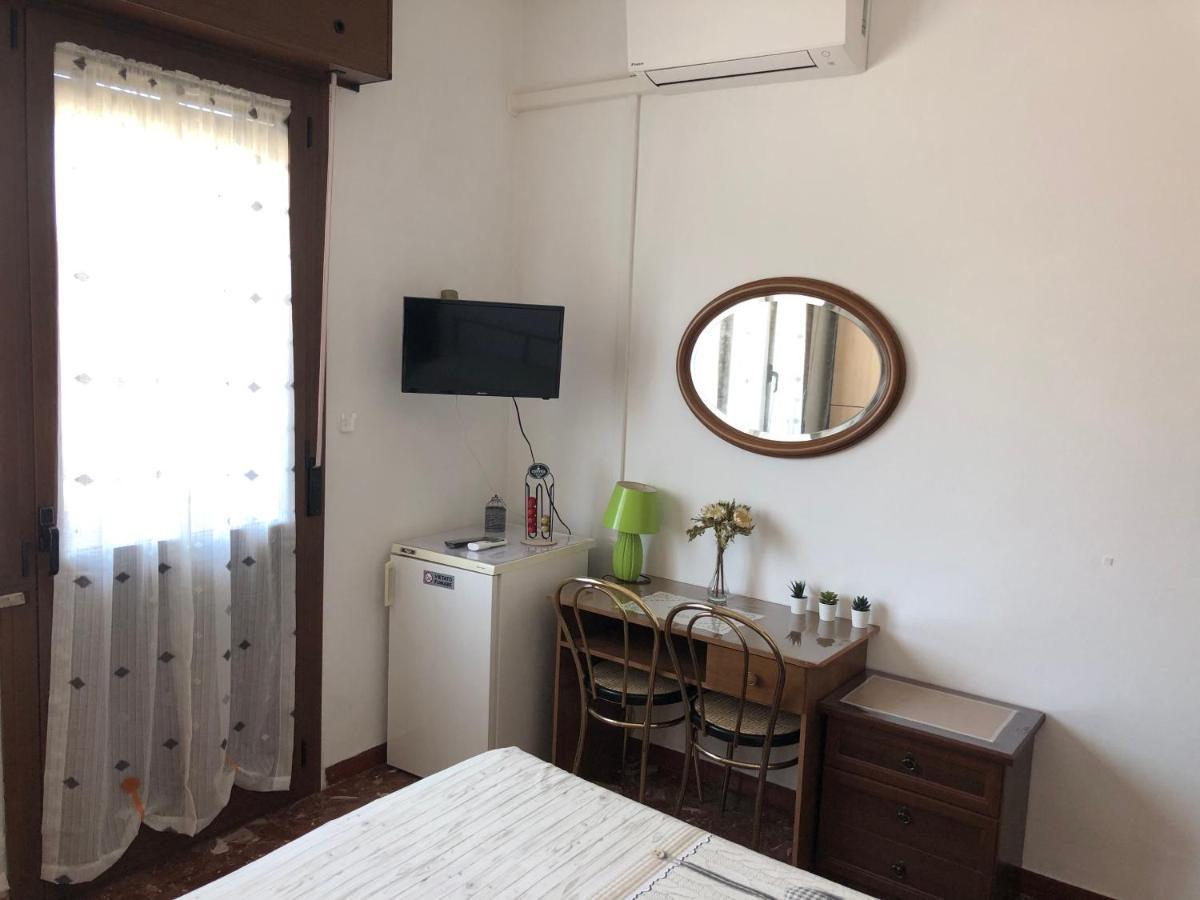 Le Terrazze Hotell Ferrara Exteriör bild