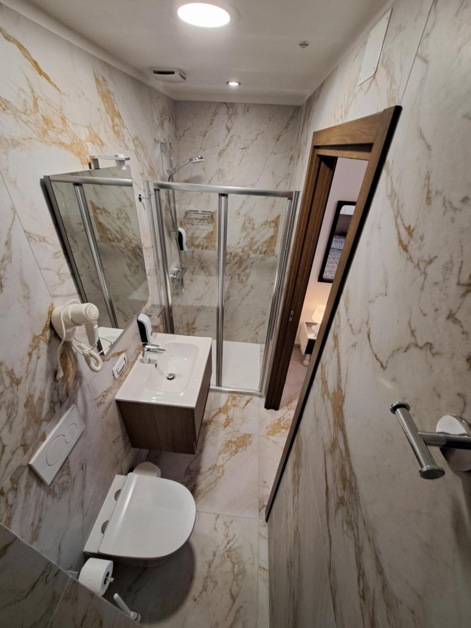 Le Terrazze Hotell Ferrara Exteriör bild