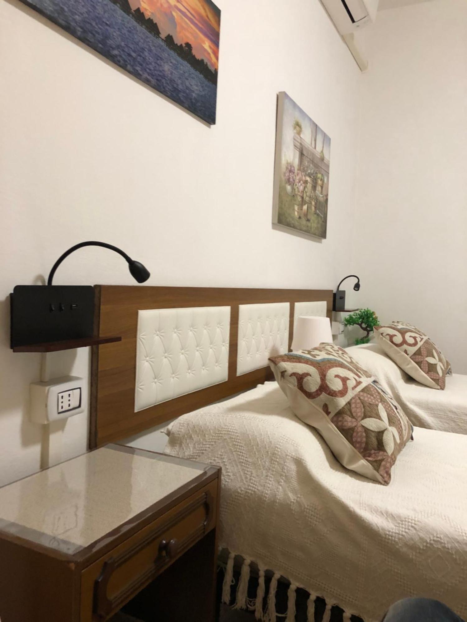 Le Terrazze Hotell Ferrara Exteriör bild