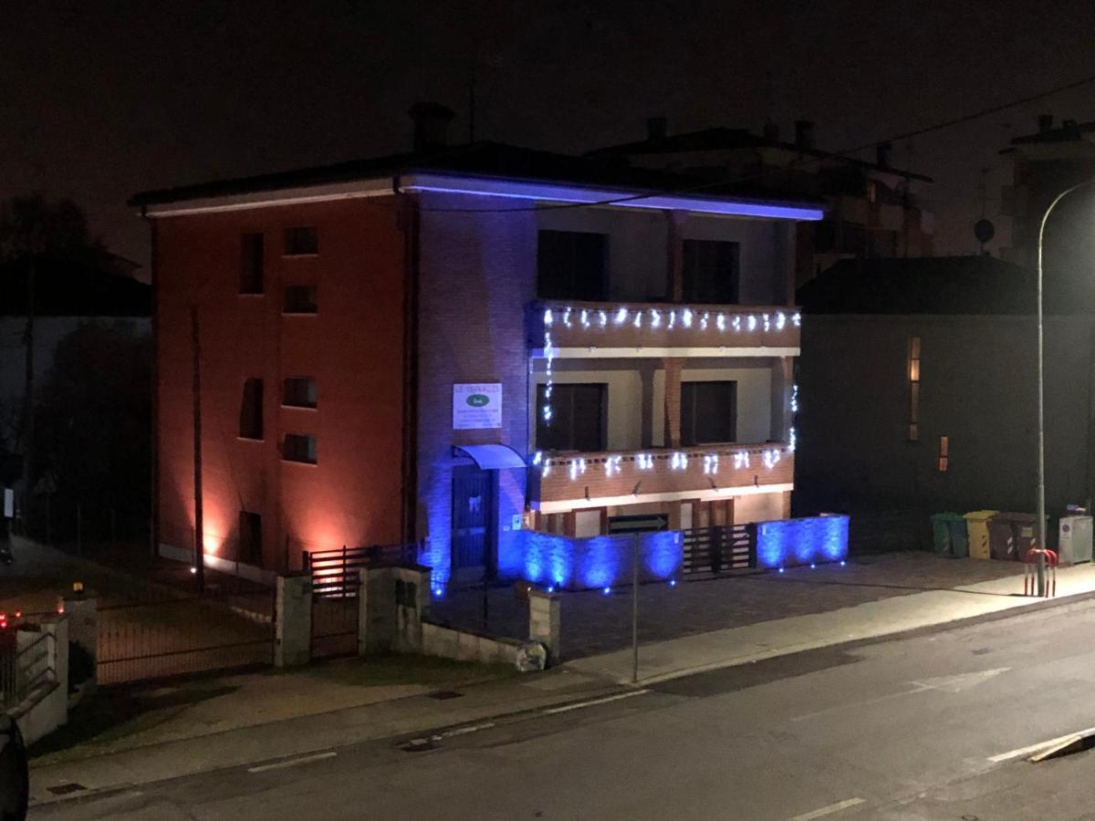 Le Terrazze Hotell Ferrara Exteriör bild